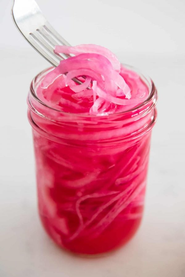 Pickled-red-onions